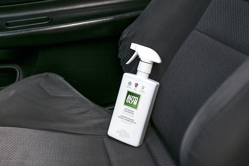 Name:  How%20to%20clean%20Alcantara%20interior1.jpg
Views: 87
Size:  352.1 KB