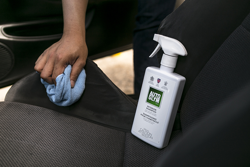 Name:  How%20to%20clean%20Alcantara%20interior2.jpg
Views: 86
Size:  320.2 KB