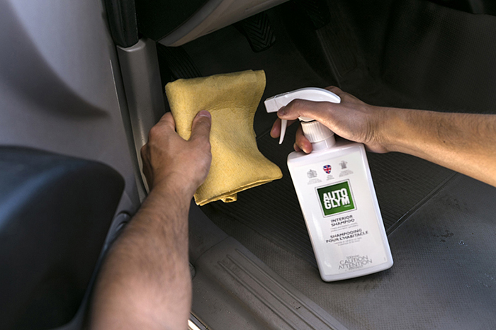 Name:  Cleaning%20the%20vinyl%20floors%20in%20your%20commercial%20vehicle%204.jpg
Views: 25
Size:  220.8 KB