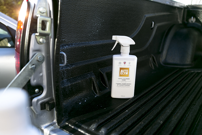 Name:  Cleaning%20the%20tray%20on%20your%20pick-up%20truck%206.jpg
Views: 97
Size:  346.1 KB