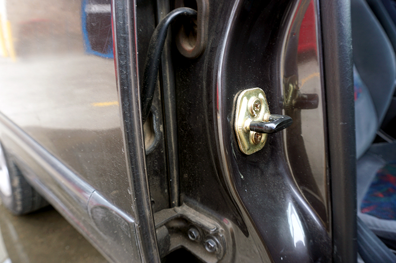 Name:  Cleaning%20your%20door%20jambs%204_1.jpg
Views: 33
Size:  375.5 KB
