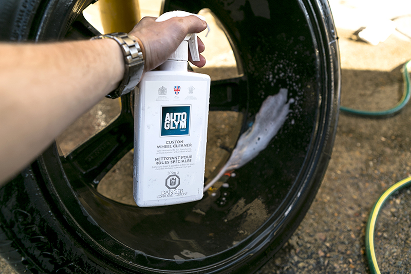 Name:  Selling%20your%20rims%20Herersquos%20some%20cleaning%20tips%205.jpg
Views: 48
Size:  348.5 KB