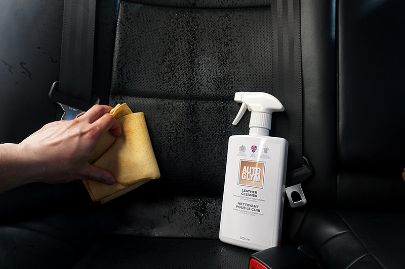 Name:  Autoglym%20Leather%20Cleaner%201.jpg
Views: 44
Size:  328.3 KB
