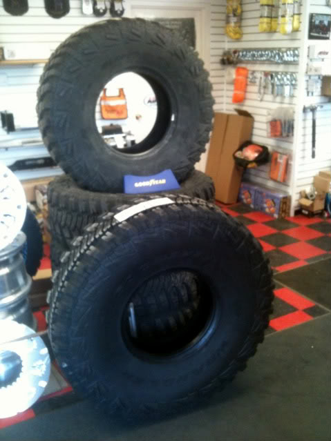 Name:  42inchTires-1.jpg
Views: 42
Size:  47.1 KB