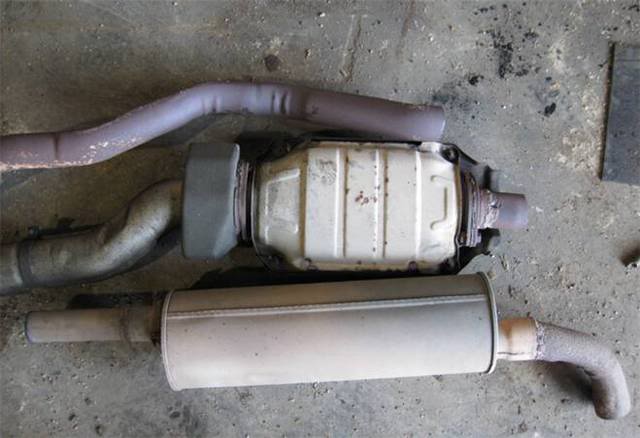 Name:  280zxtExhaustSystemOldCombination.jpg
Views: 96
Size:  35.6 KB