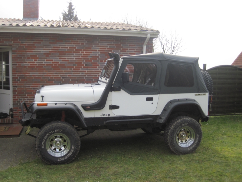 Looking for Ideas, Snorkel and Light Bar YJ - Jeeps Canada - Jeep Forums
